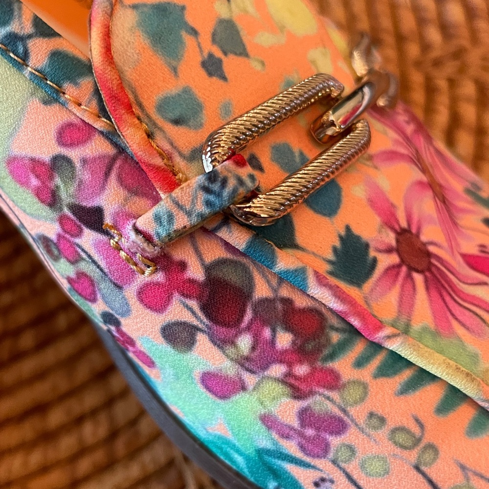 Franco Sarto Floral Loafers with Gold Metal Chain Accent - Picture 11 of 16